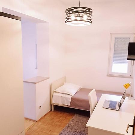 Apartment Centar โอมิช ภายนอก รูปภาพ