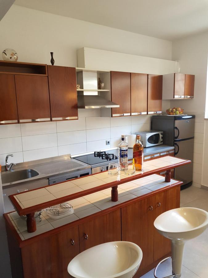 Apartment Centar โอมิช ภายนอก รูปภาพ